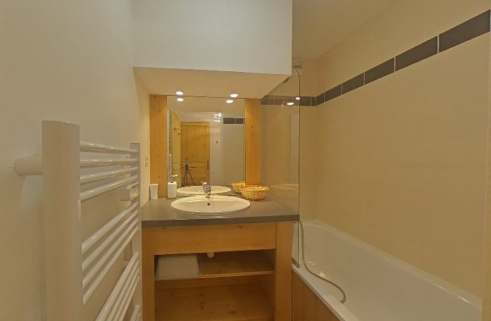 _lv_images__lot_0015200132_10_3250397 _lv_images__lot_0015200132_10_3250397