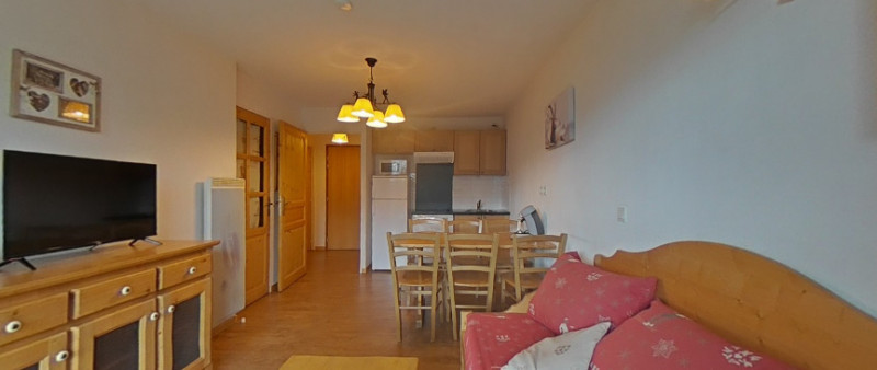 _lv_images__lot_0015200149_03_3166736