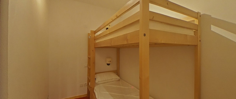 _lv_images__lot_0015200149_08_3244401