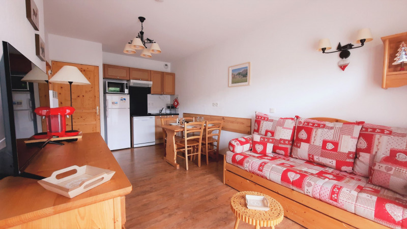 _lv_images__lot_0015200157_03_3211337