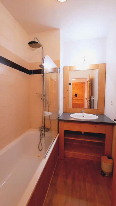 _lv_images__lot_0015200157_10_3218700 _lv_images__lot_0015200157_10_3218700