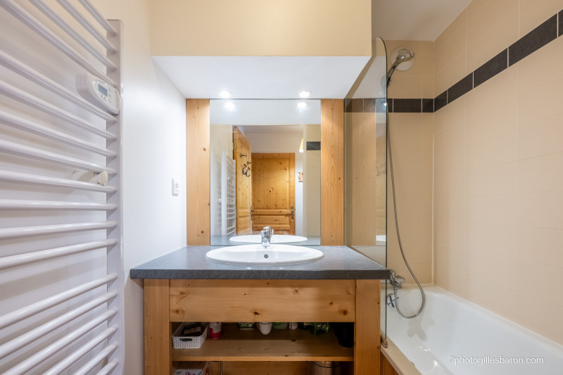 _lv_images__lot_0015200159_10_3403050