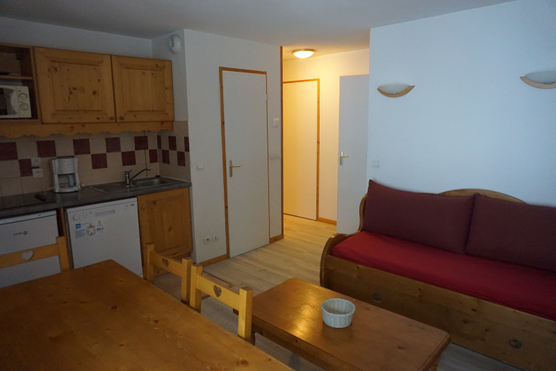 _lv_images__lot_0015200188_02_3421997