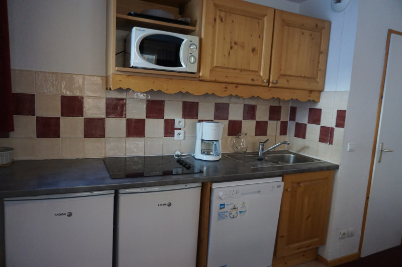 _lv_images__lot_0015200188_04_3246640