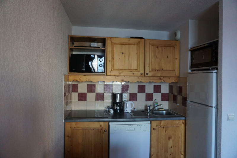 _lv_images__lot_0015200189_04_3197334