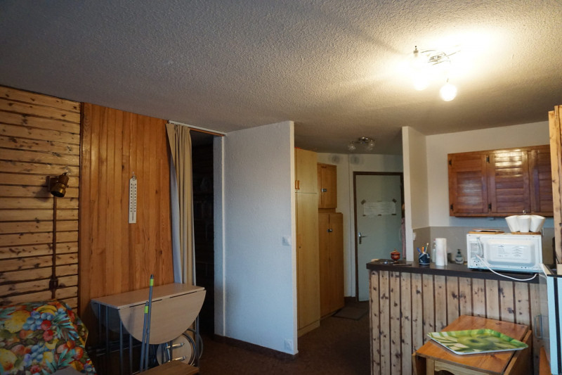 _lv_images__lot_0015200190_03_3636714