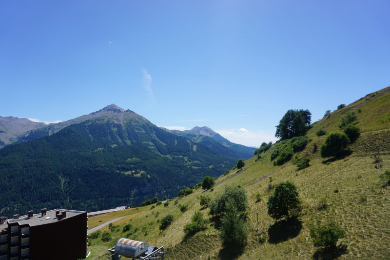 _lv_images__lot_0015200195_12_3682360 _lv_images__lot_0015200195_12_3682360