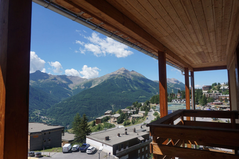 _lv_images__lot_0015200196_10_3592168 _lv_images__lot_0015200196_10_3592168