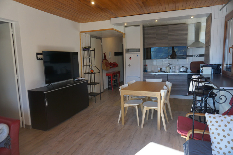 _lv_images__lot_0015200197_02_3477788