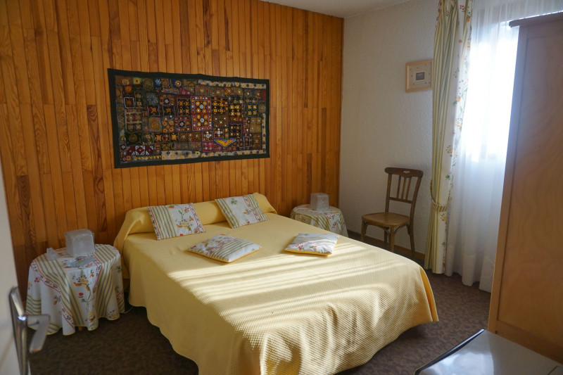 _lv_images__lot_0015200198_04_3298783