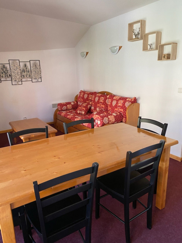 _lv_images__lot_0015200202_01_3369840