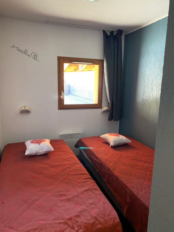 _lv_images__lot_0015200202_06_3316626