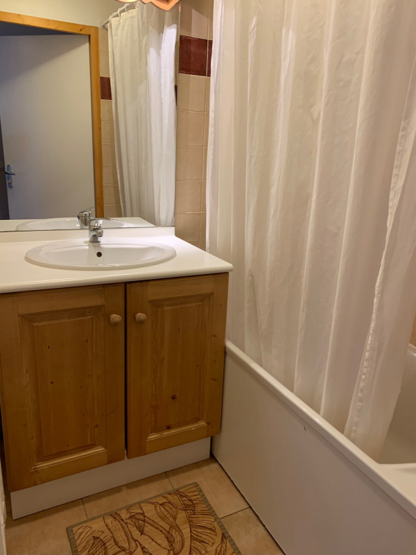 _lv_images__lot_0015200203_05_3178606