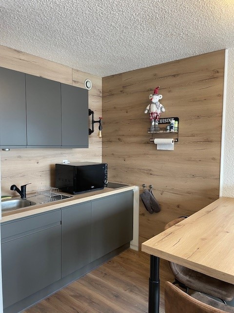 _lv_images__lot_0015200239_02_3310859