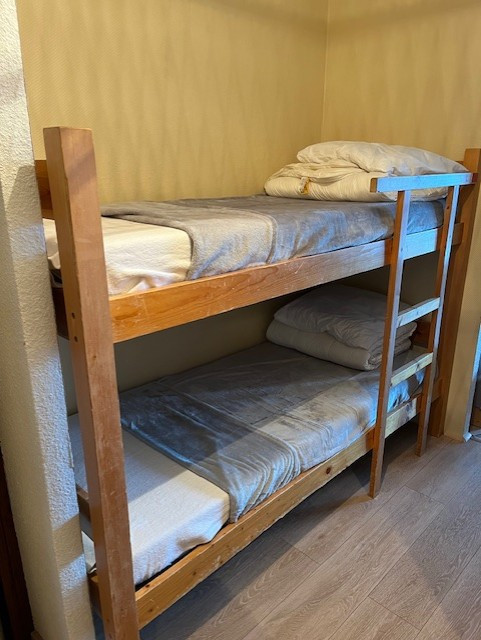 _lv_images__lot_0015200241_03_3276590