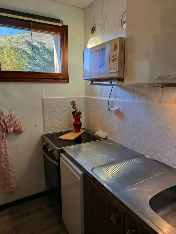 _lv_images__lot_0015200242_10_3337270