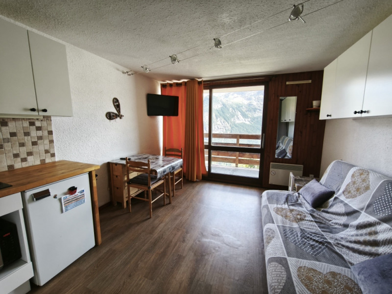 _lv_images__lot_0015200246_02_3489383