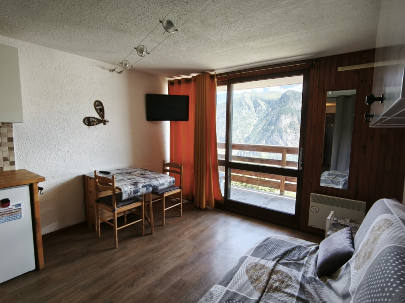 _lv_images__lot_0015200246_06_3472500