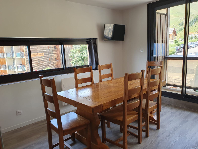 _lv_images__lot_0015200249_08_3305400