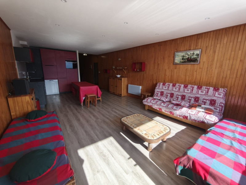 _lv_images__lot_0015200252_02_3166747