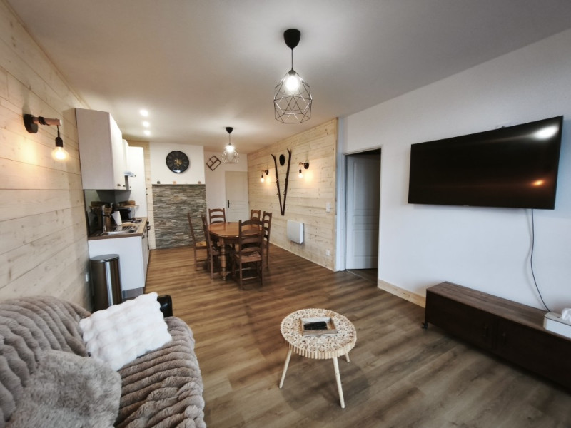 _lv_images__lot_0015200262_01_3477682